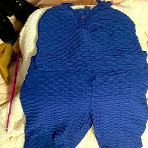 Blue butt scrunch workout outfit size XL